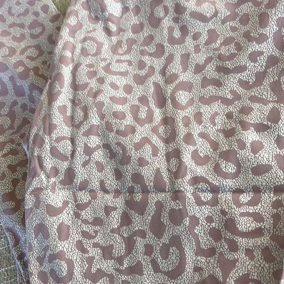 Zyia leopard leggings - Picture 2 of 2